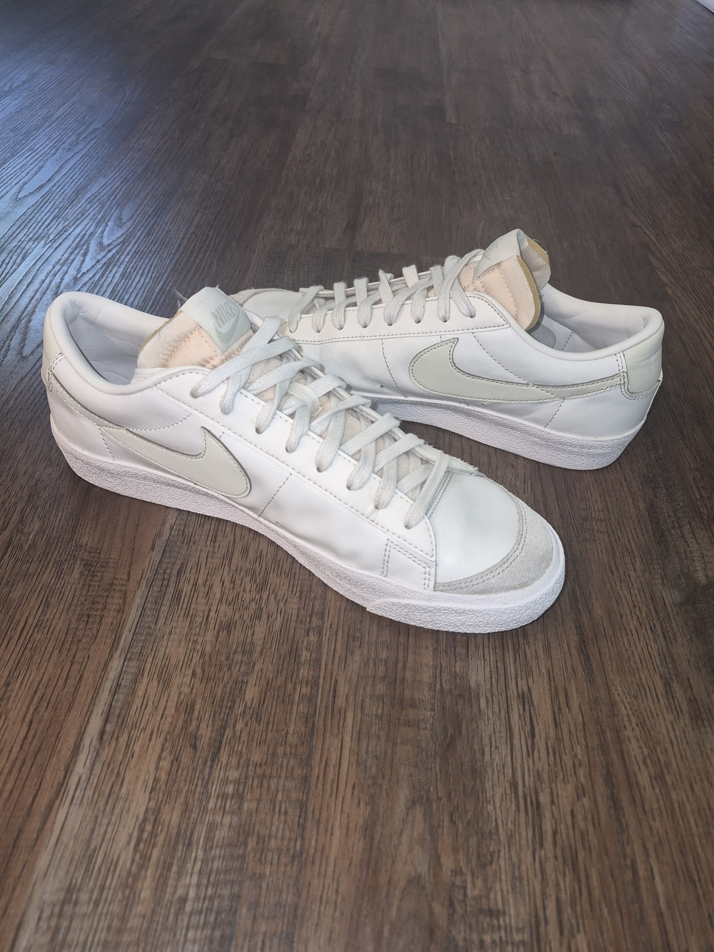 Nike Blazer Low '77 Vintage sneaker in DA6364-110 Summit White/Sea Glass Men 10